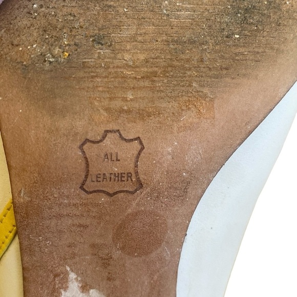 BCBG MaxAria Color cream and yellow pointy toe pump Leather All Leather Sz 6 1/2 - Picture 11 of 13